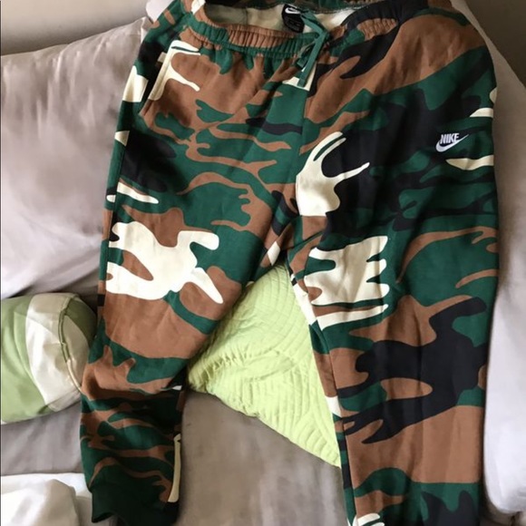 Nike sweat outfit - Picture 2 of 2